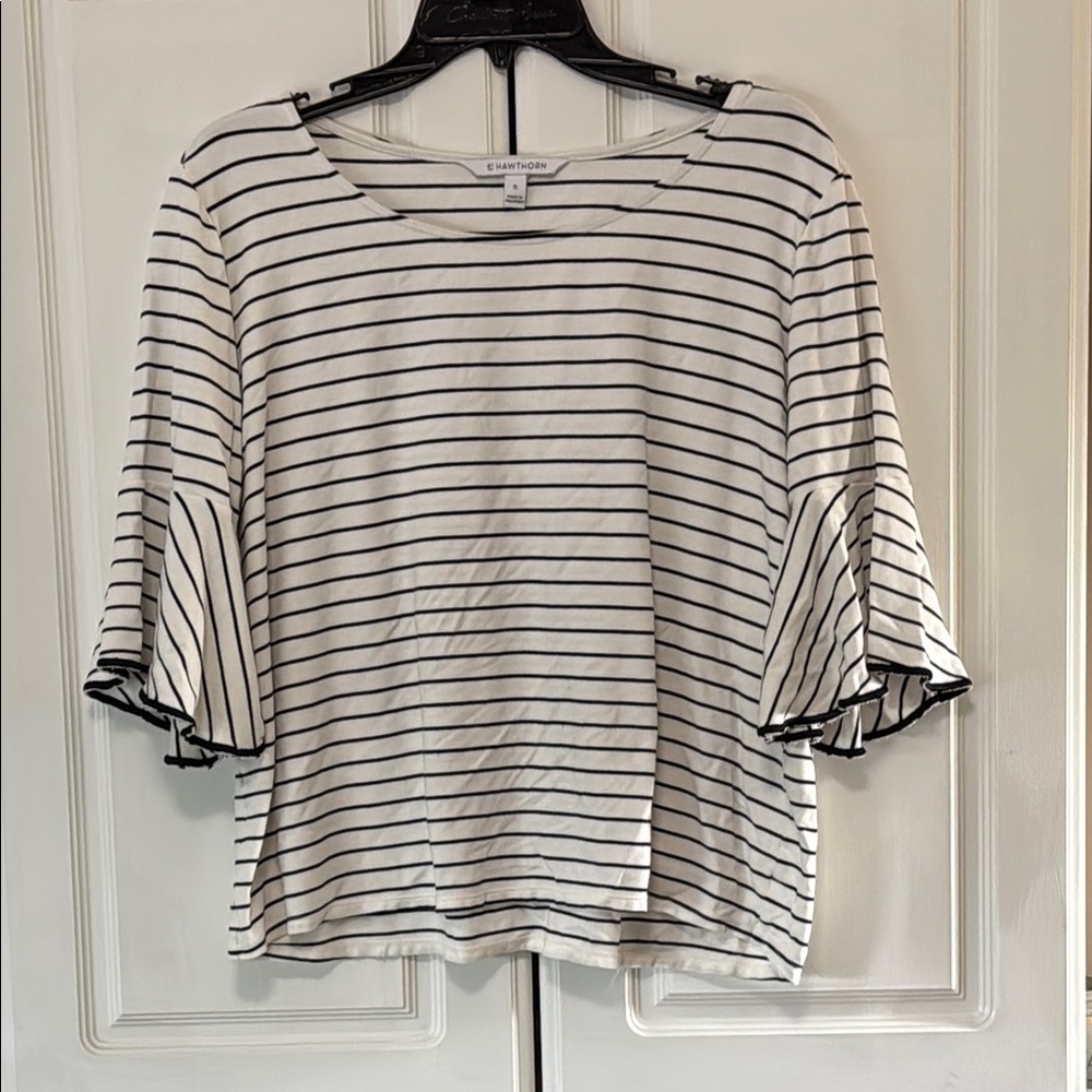 41 Hawthorn Black and White Bell Sleeve Blouse